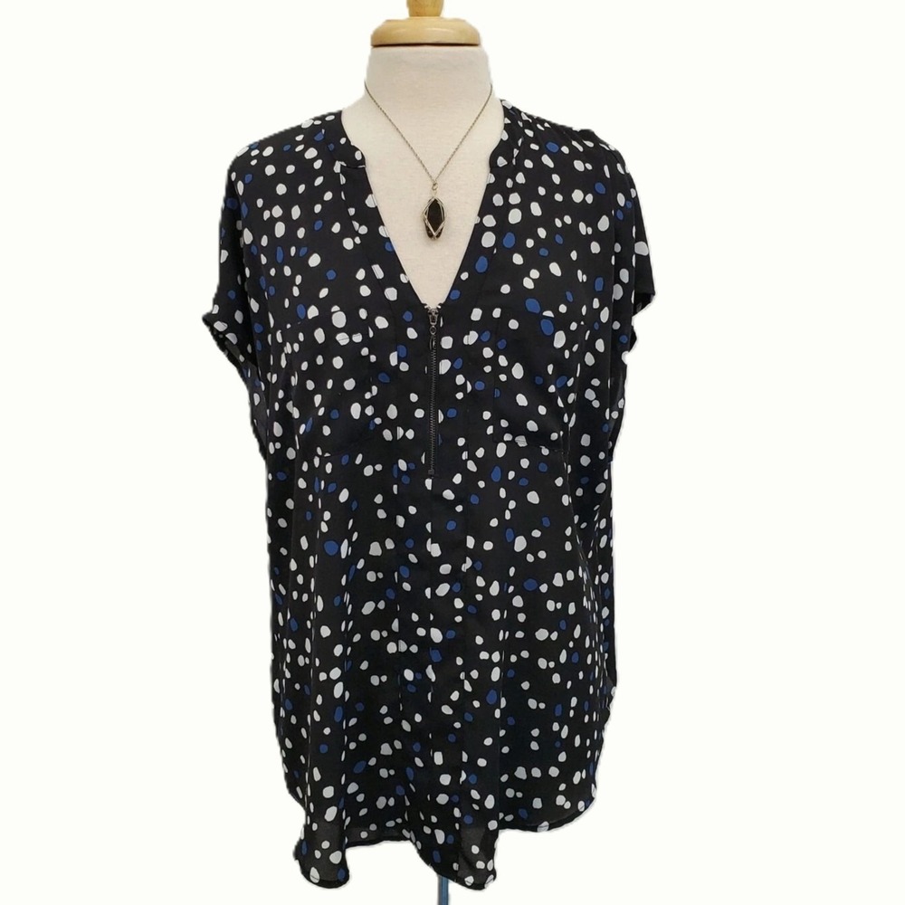 Black Blue Polka Dot V-Neck Blouse Womens 1X Lightweight Short Sleeve Plus Top